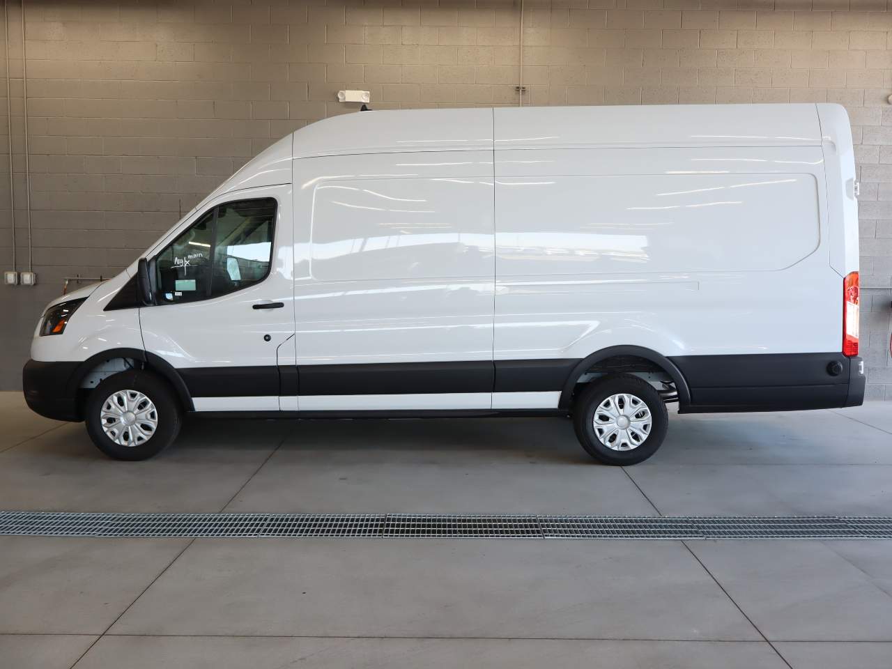 2025 Ford Transit 350