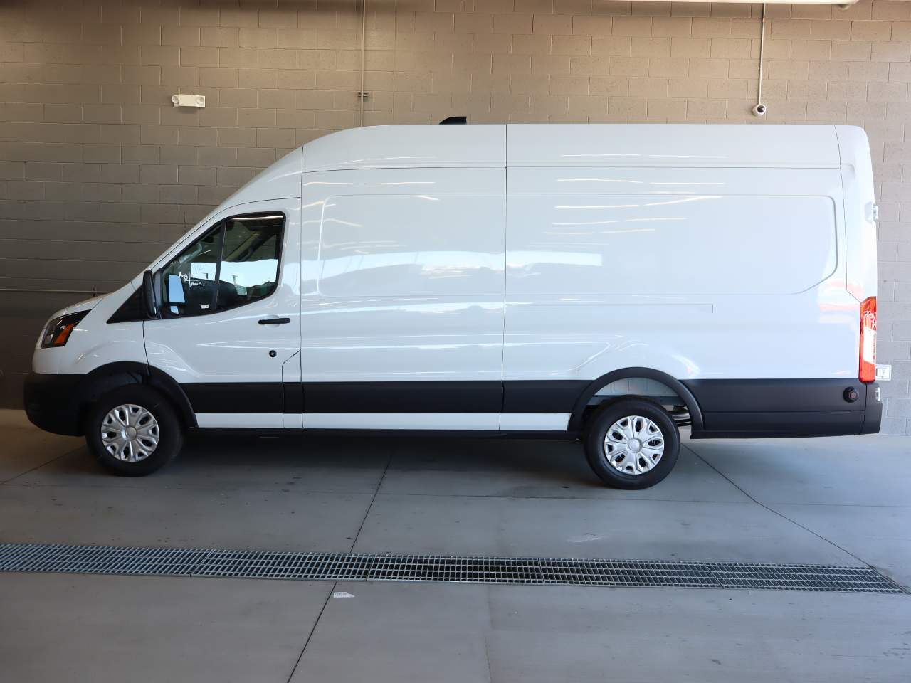 2027 Ford Transit 350