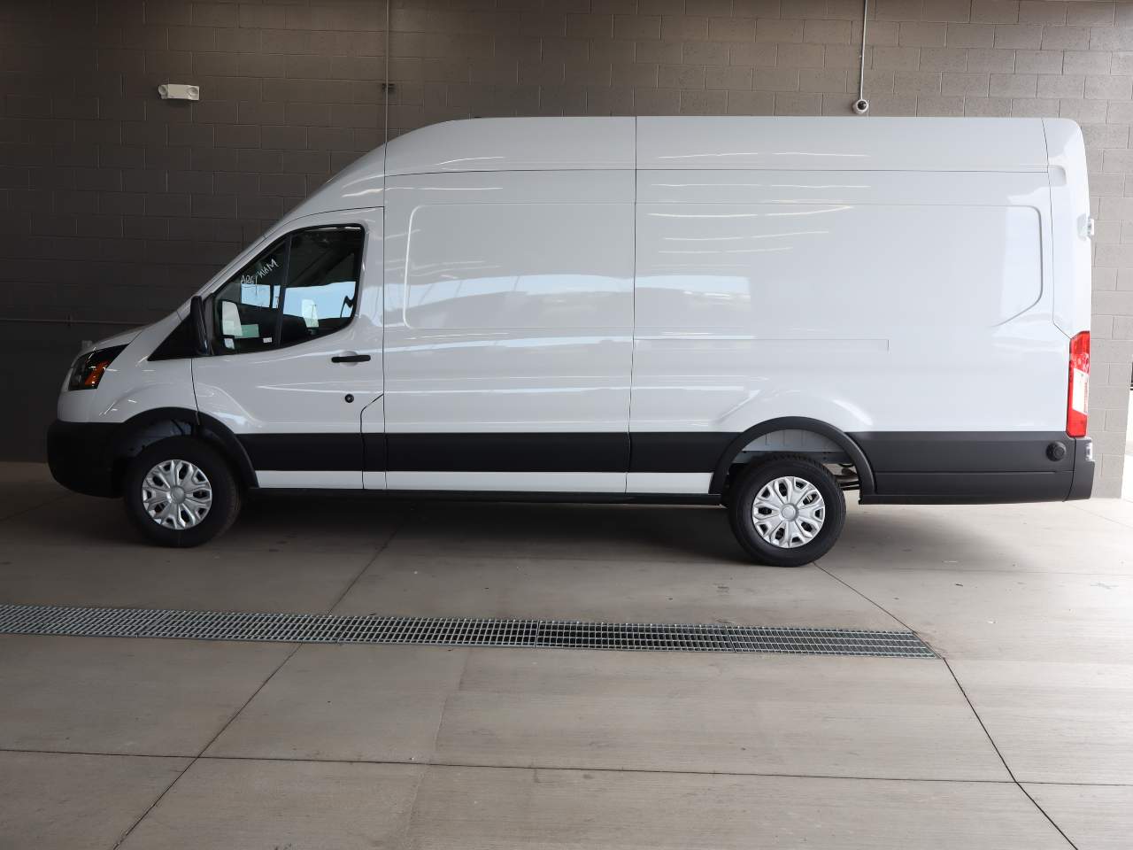 2025 Ford Transit 350
