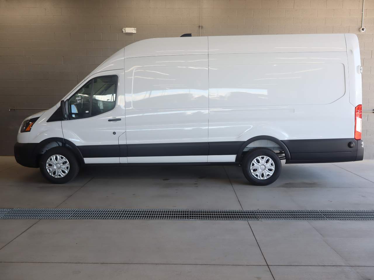 2027 Ford Transit 350