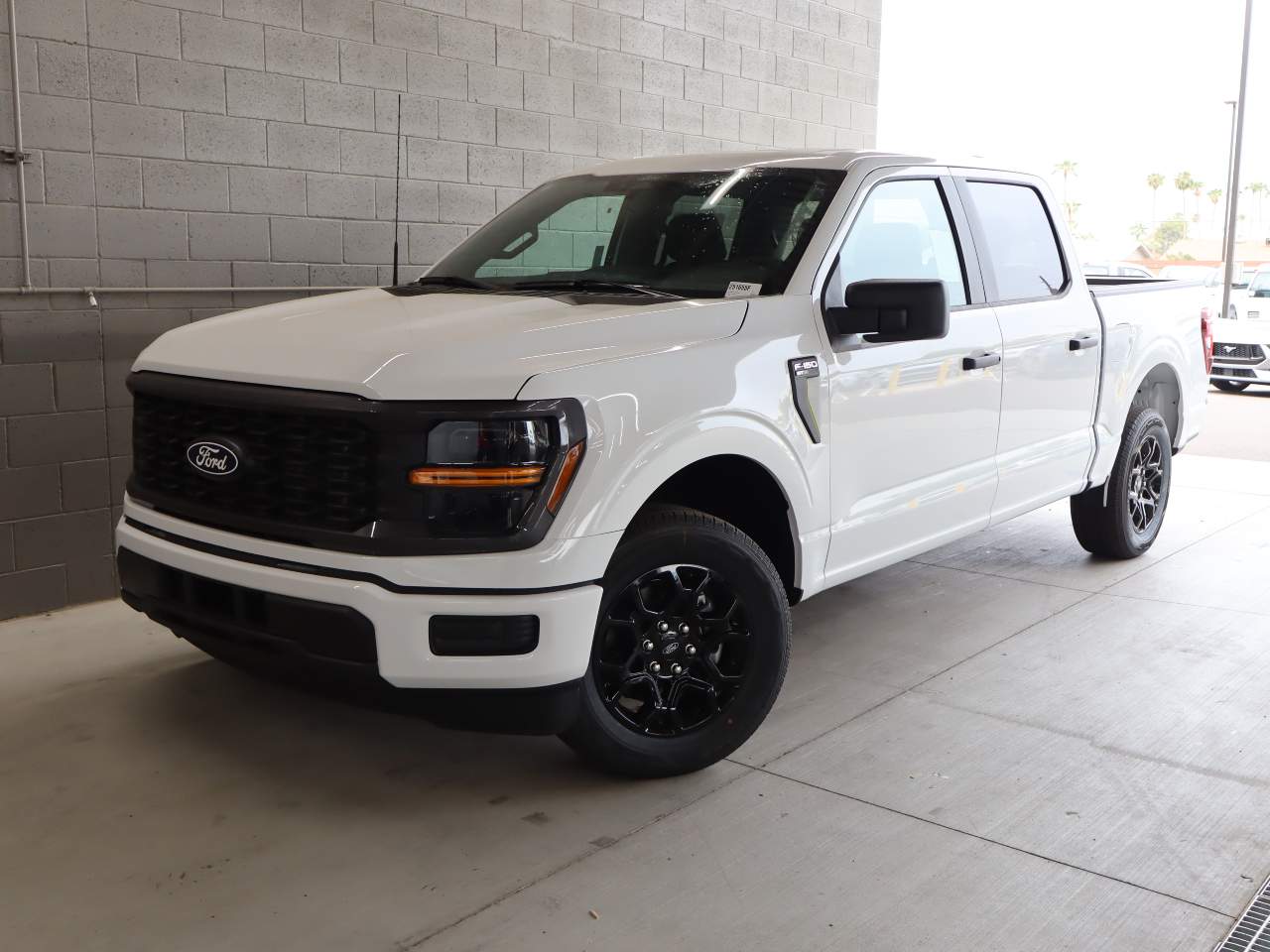 2025 Ford F-150 SuperCrew STX
