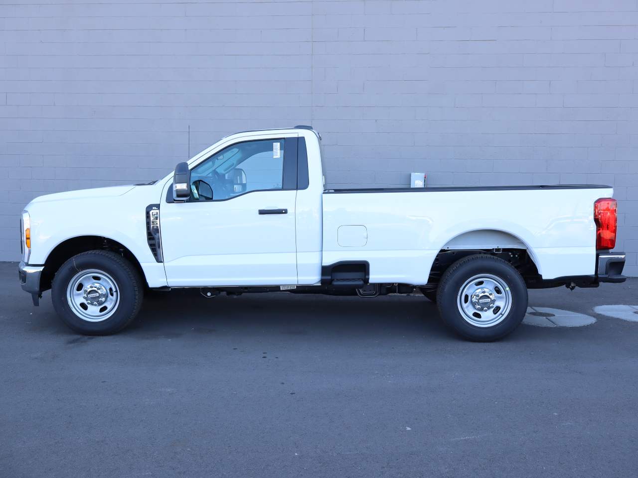 2026 Ford F-350 Super Duty SRW XL