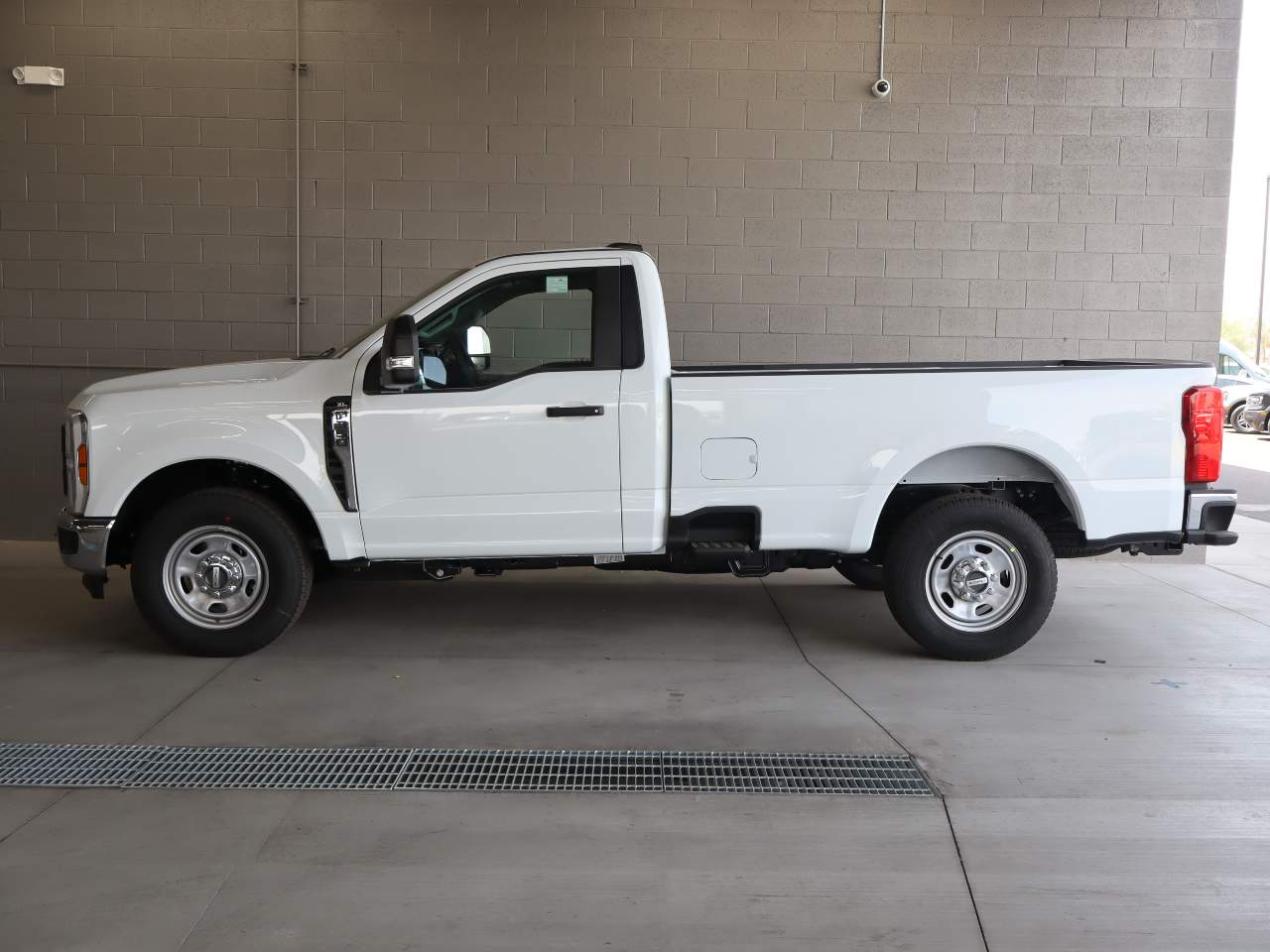 2025 Ford F-350 Super Duty SRW XL