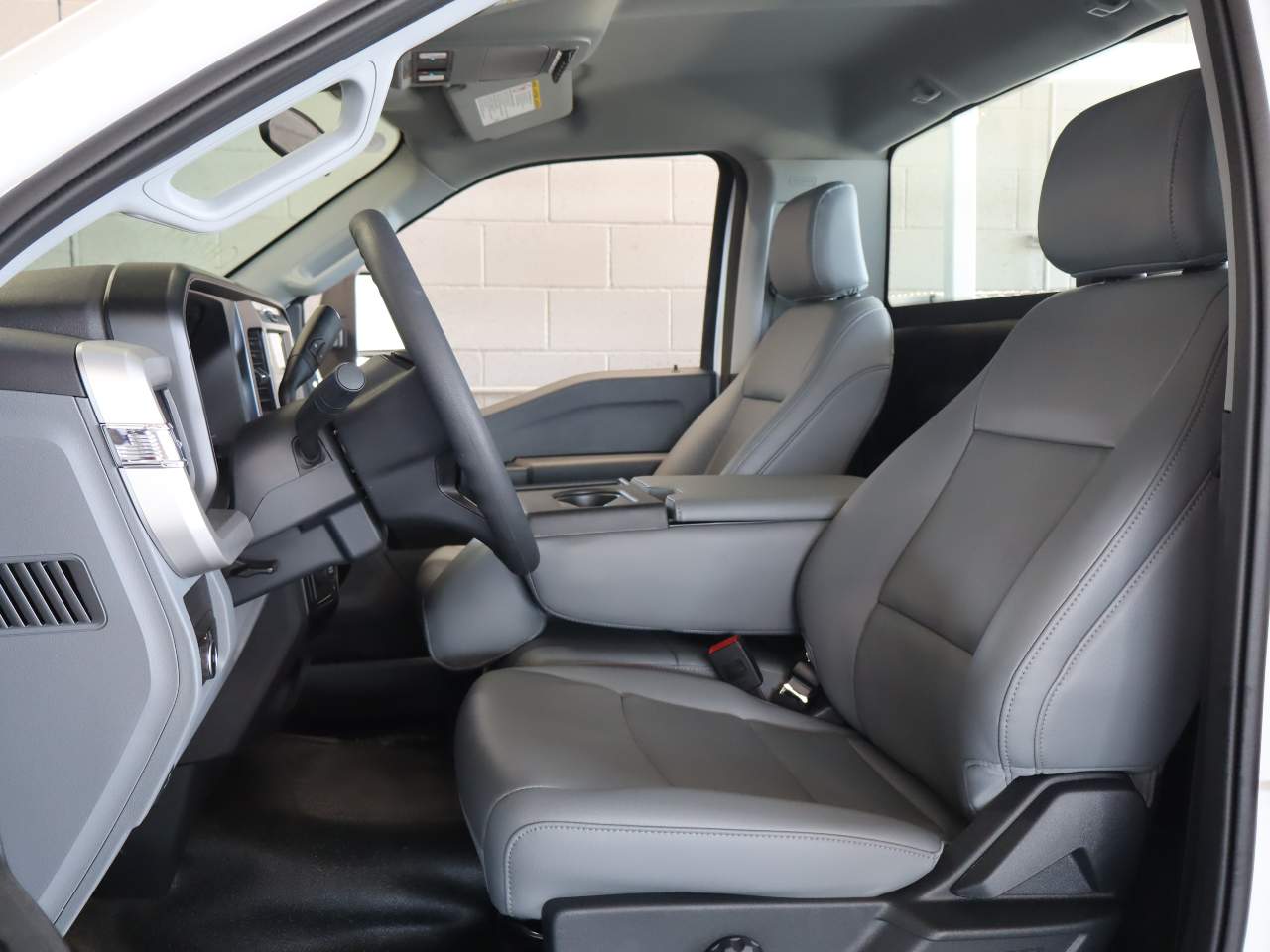 2025 Ford F-350 Super Duty XL - Photo 31