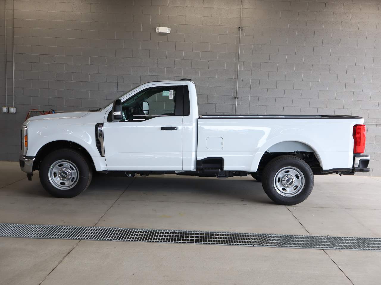 2026 Ford F-350 Super Duty SRW XL