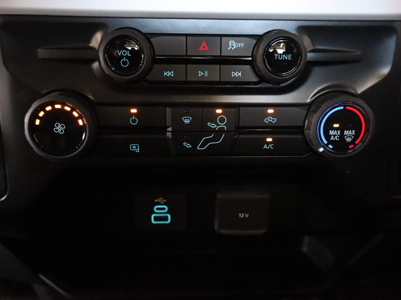 2025 Ford F-350 Super Duty XL - Photo 25