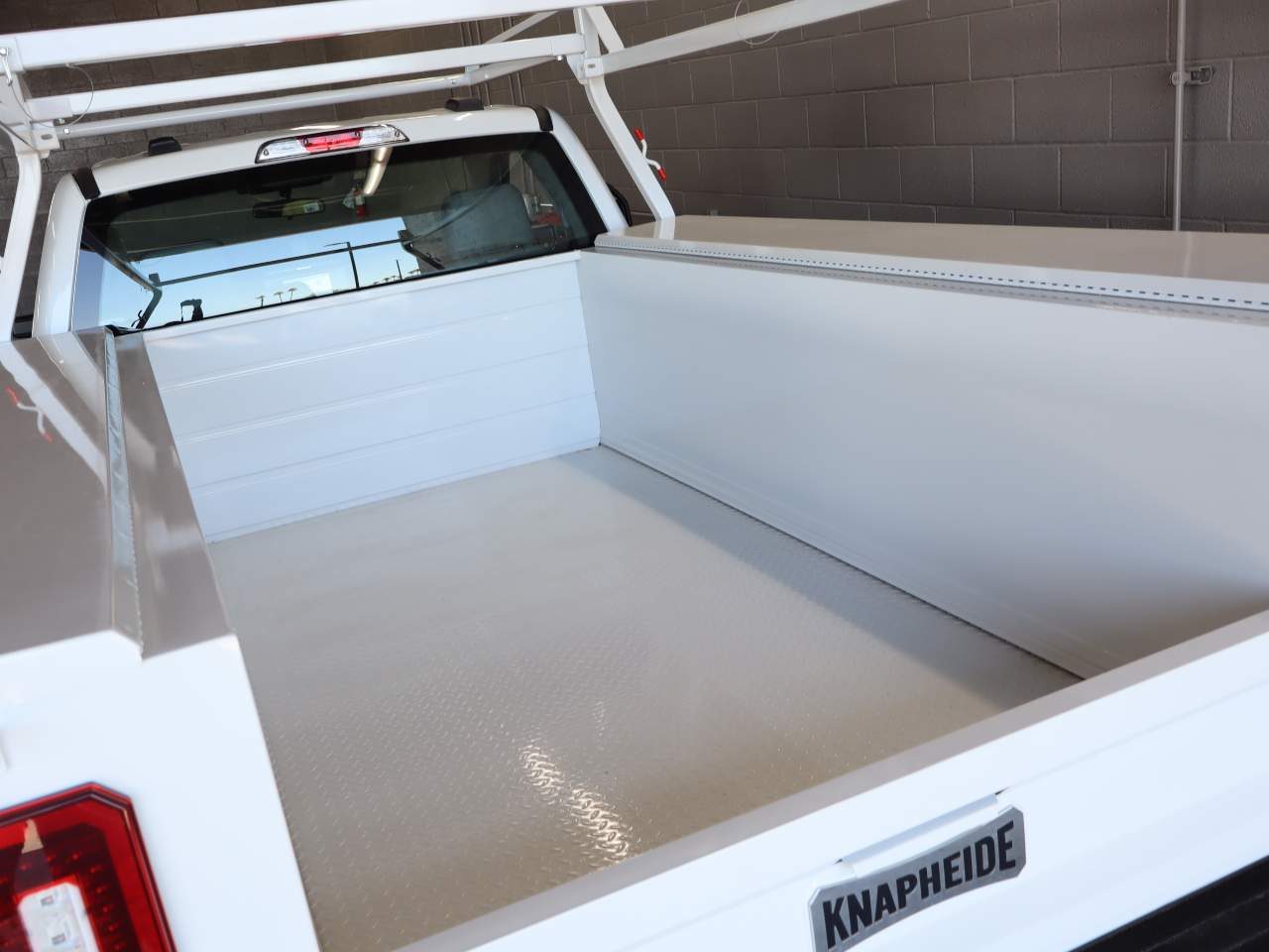 2025 Ford F-350 Super Duty XL - Photo 6