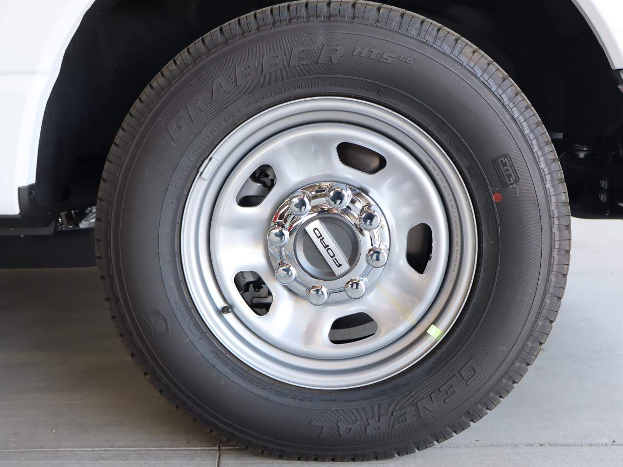 2025 Ford F-350 Super Duty XL - Photo 35