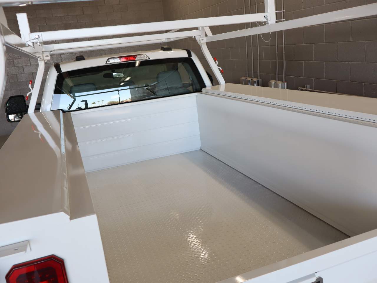 2025 Ford F-350 Super Duty XL - Photo 6