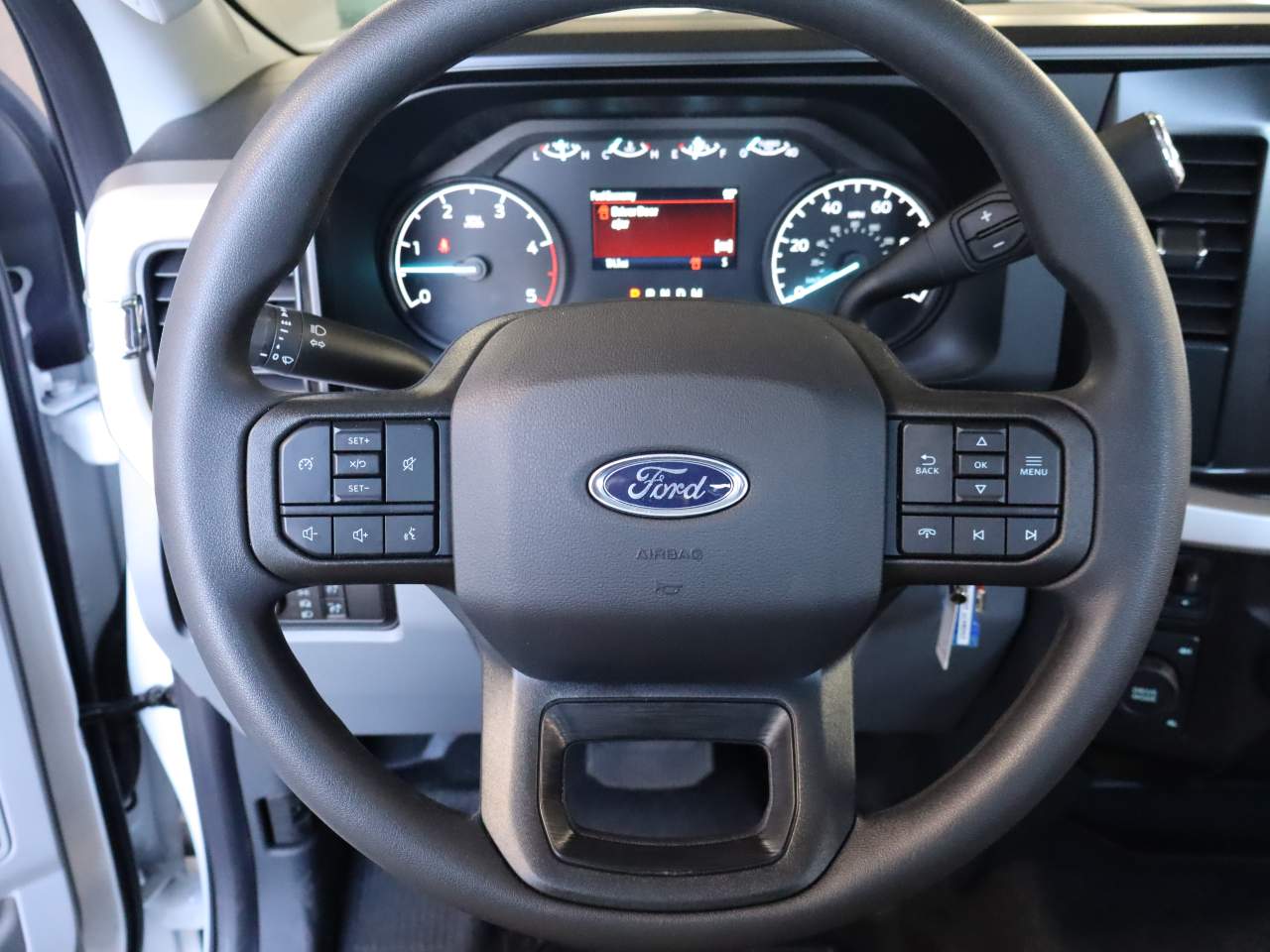 2025 Ford F-350 Super Duty XL - Photo 23