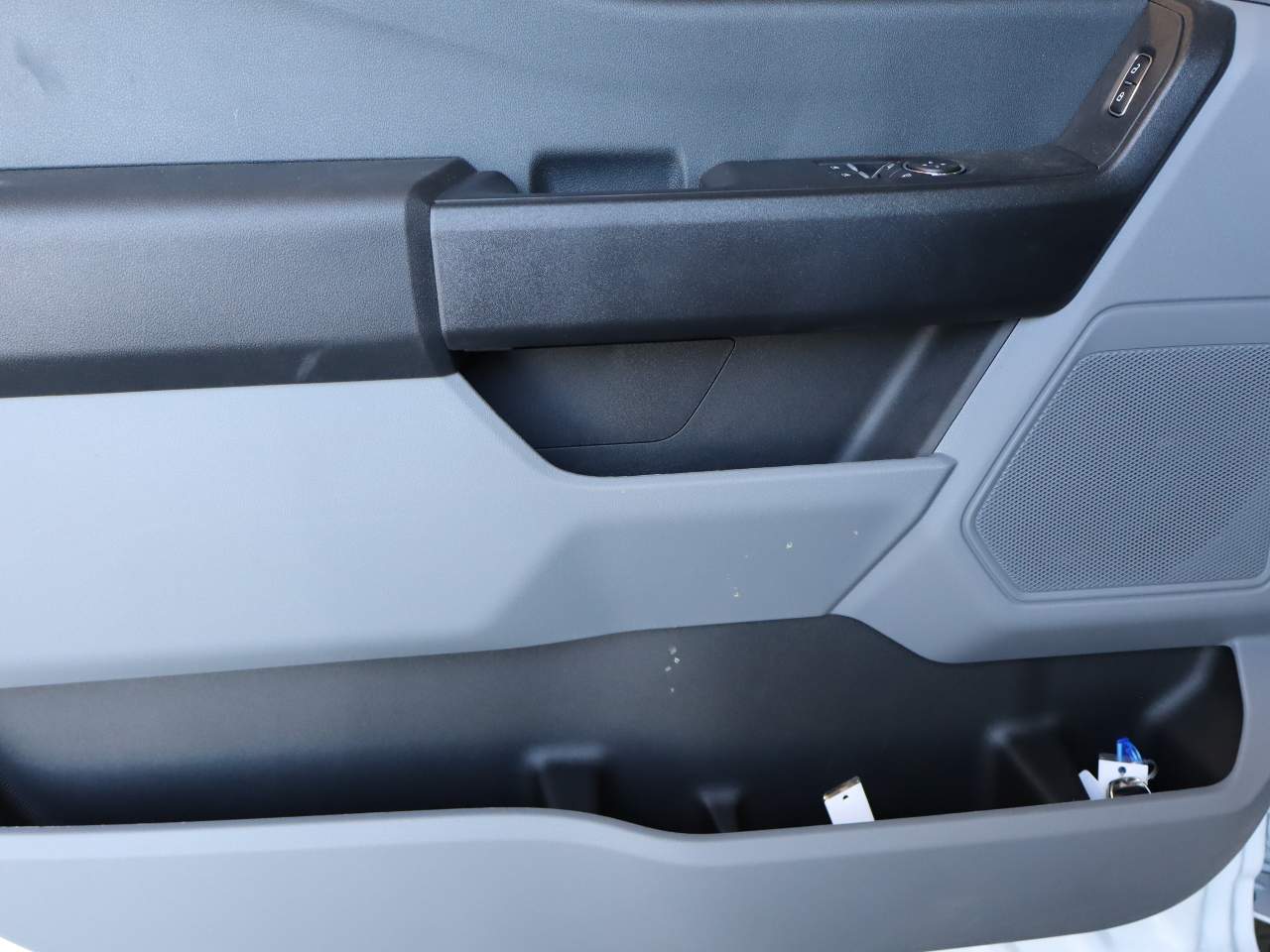 2025 Ford F-350 Super Duty XL - Photo 36