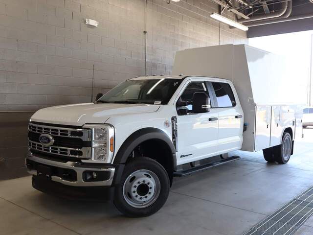 2025 Ford F-550 Super Duty Crew Cab