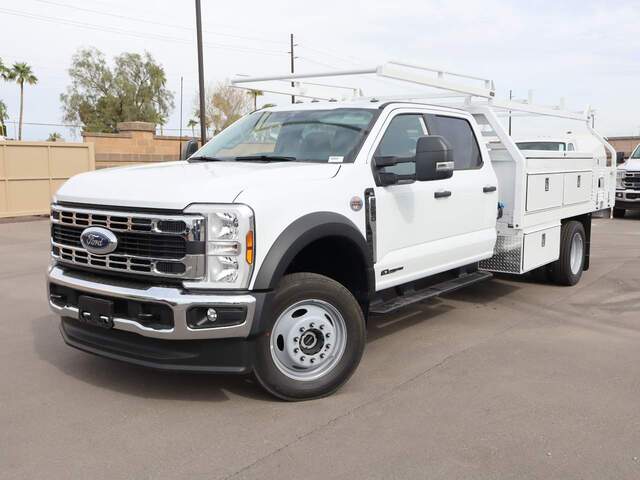 2025 Ford F-550 Super Duty Crew Cab