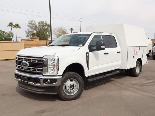 2024 Ford F-350 Super Duty DRW Crew Cab