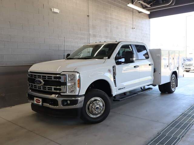 2025 Ford F-350 Super Duty DRW Crew Cab
