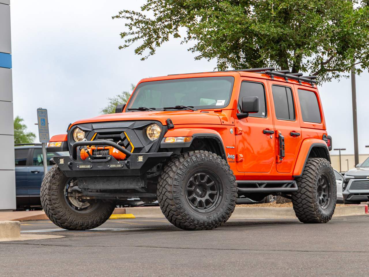 2020 Jeep Wrangler Unlimited Sahara Altitude