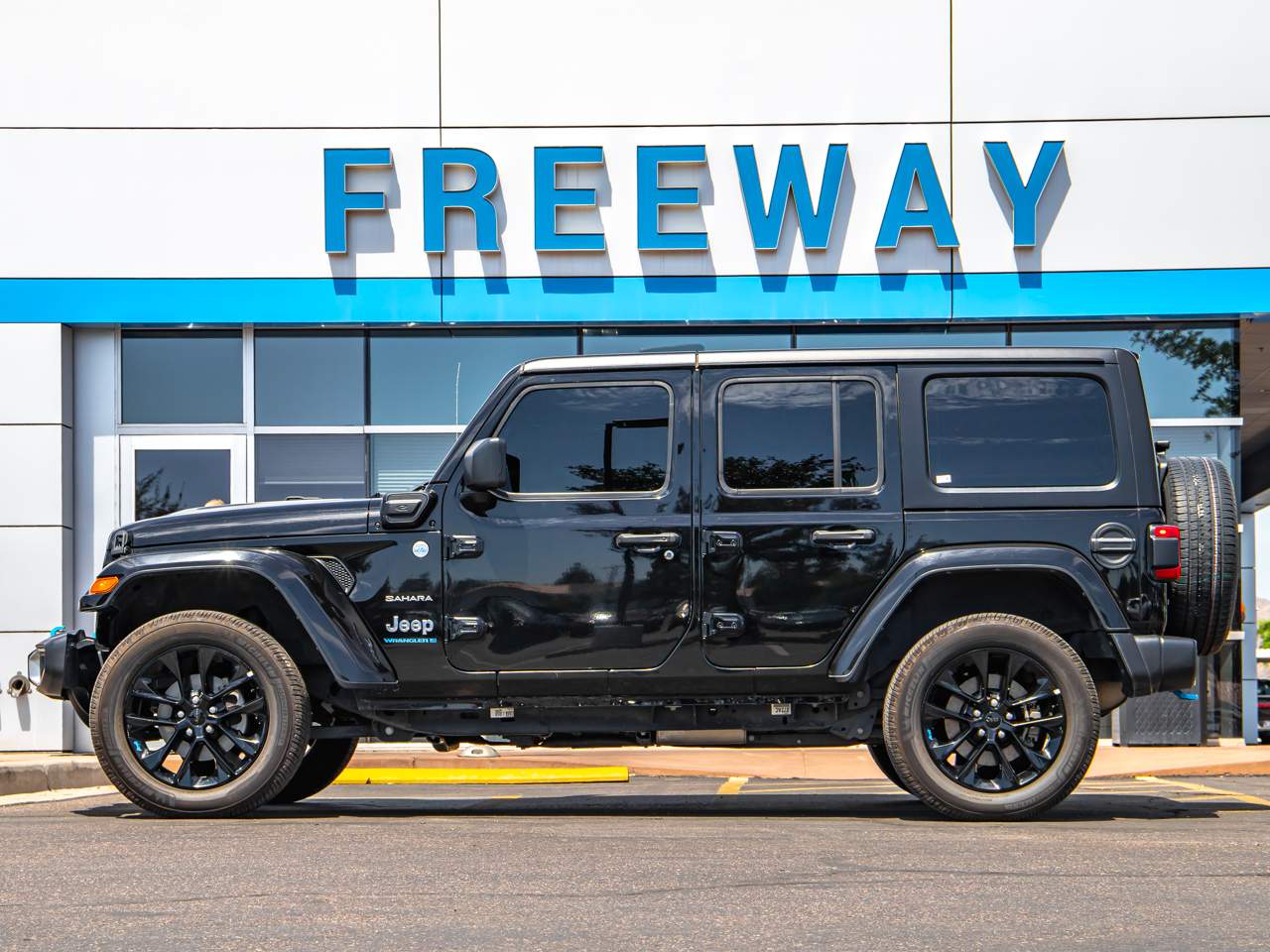 2023 Jeep Wrangler Sahara 4xe