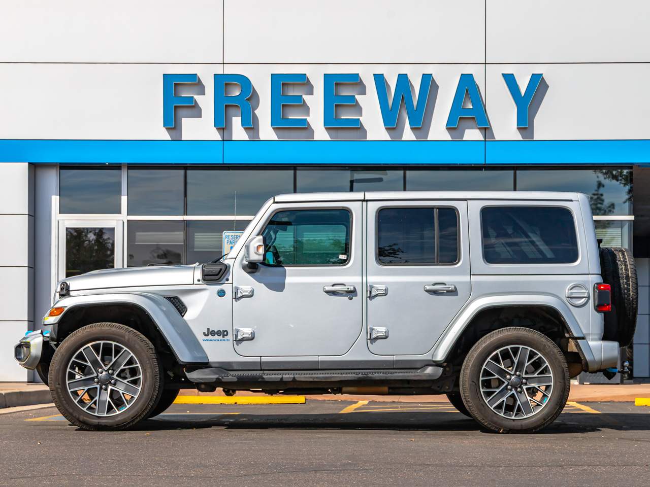 2023 Jeep Wrangler Sahara 4xe