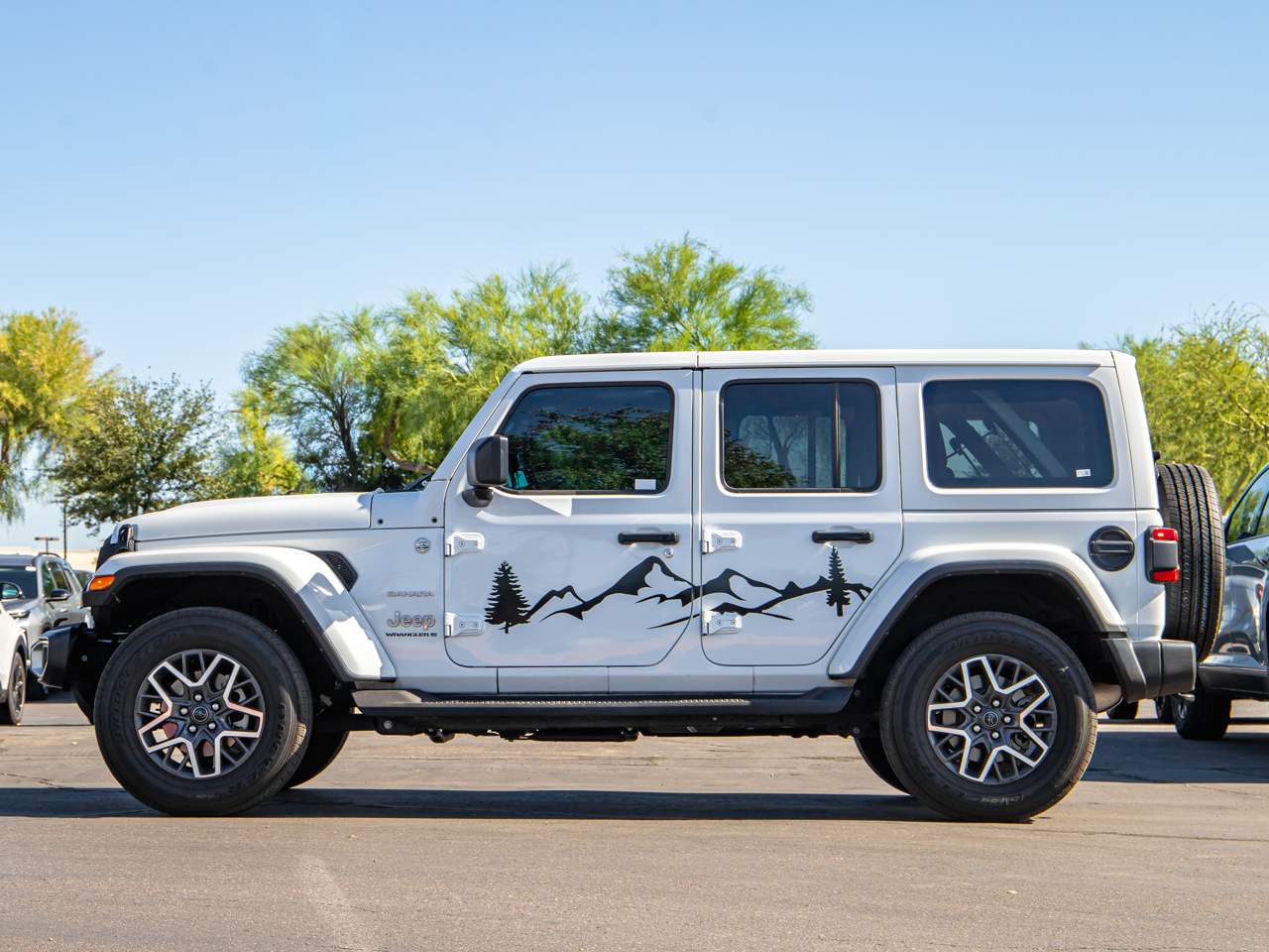 2024 Jeep Wrangler Sahara