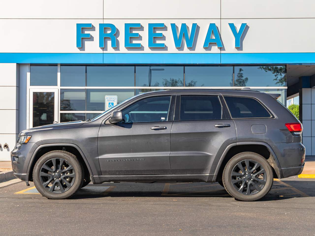 2018 Jeep Grand Cherokee Altitude