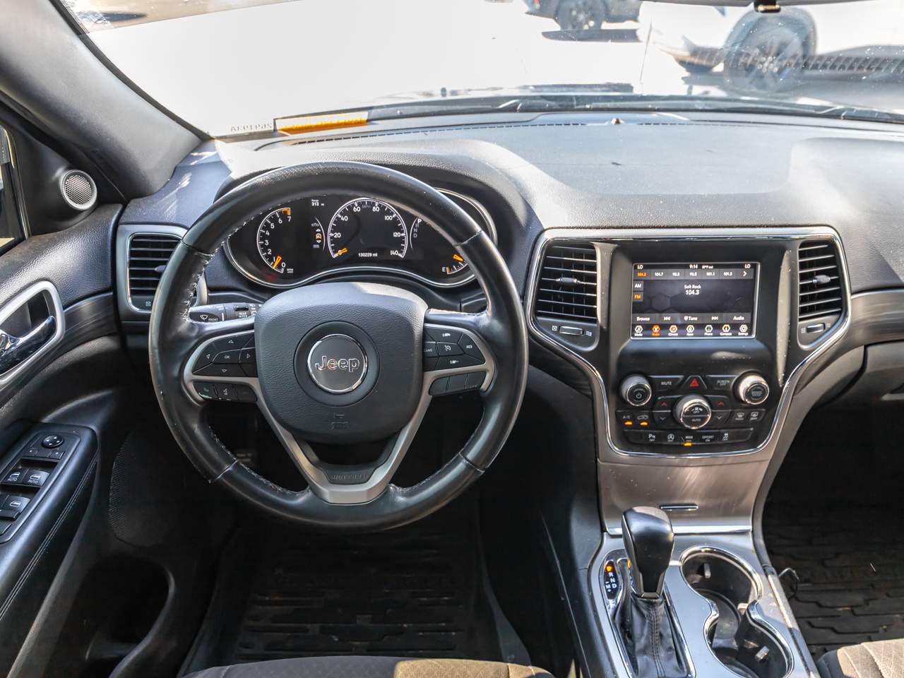 2020 Jeep Grand Cherokee Laredo - Photo 11