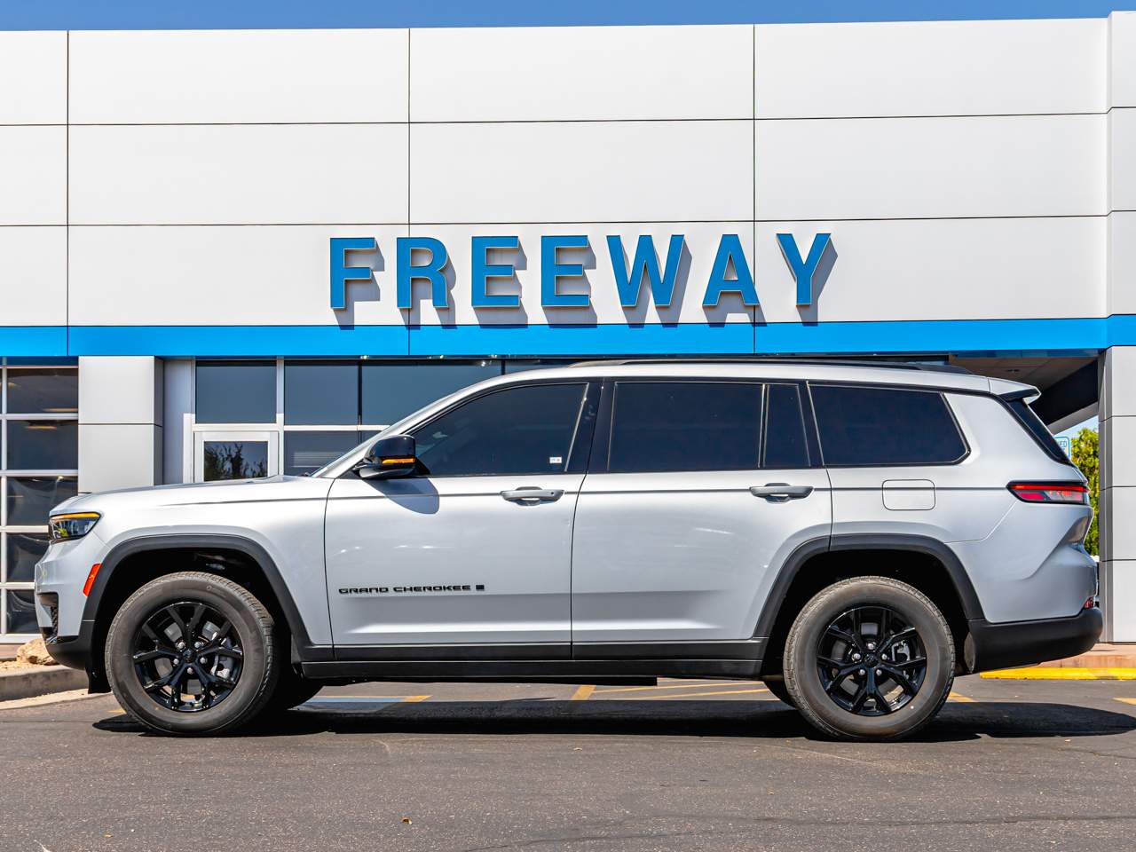 2025 Jeep Grand Cherokee L Altitude X