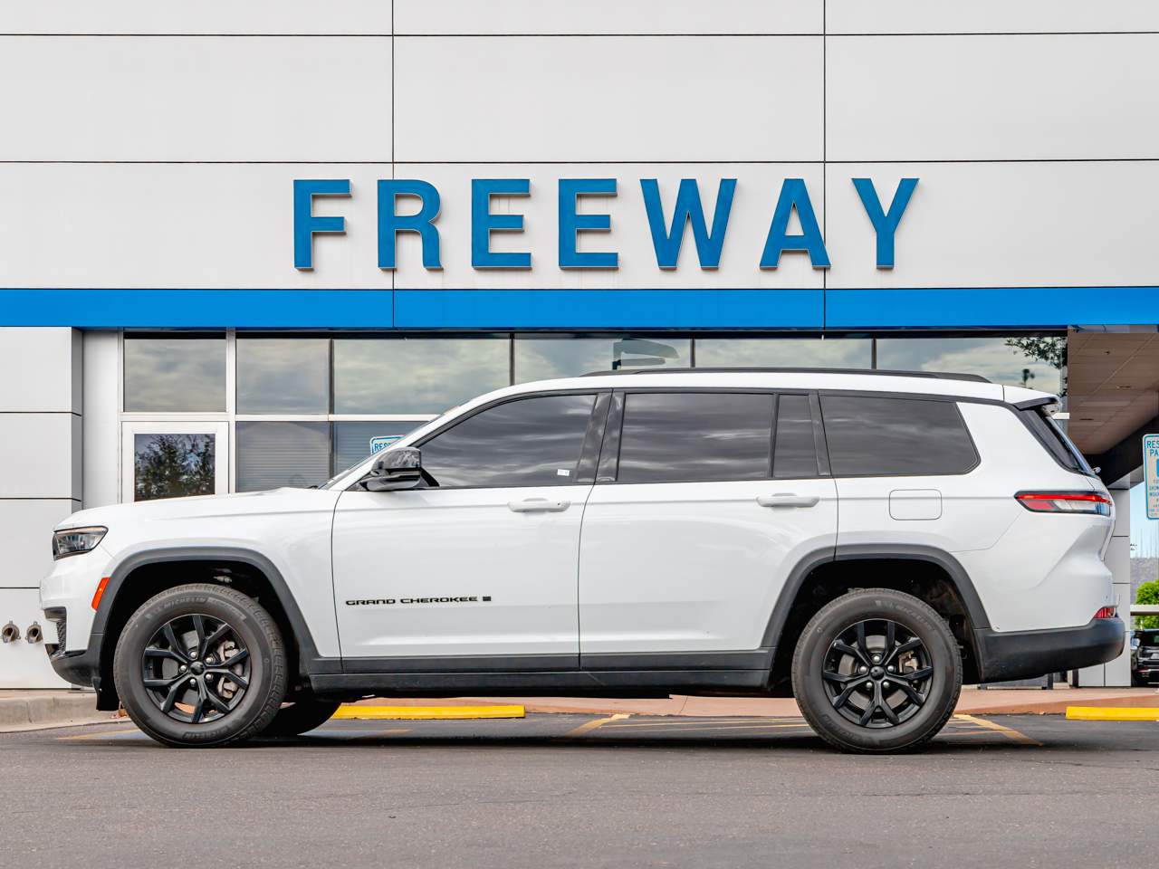 2024 Jeep Grand Cherokee L Altitude