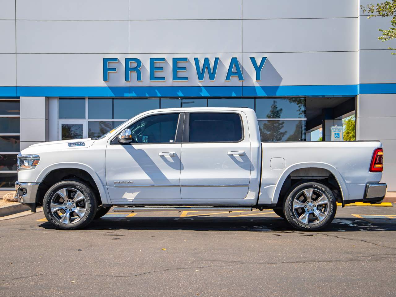 2023 Ram 1500 Laramie Crew Cab