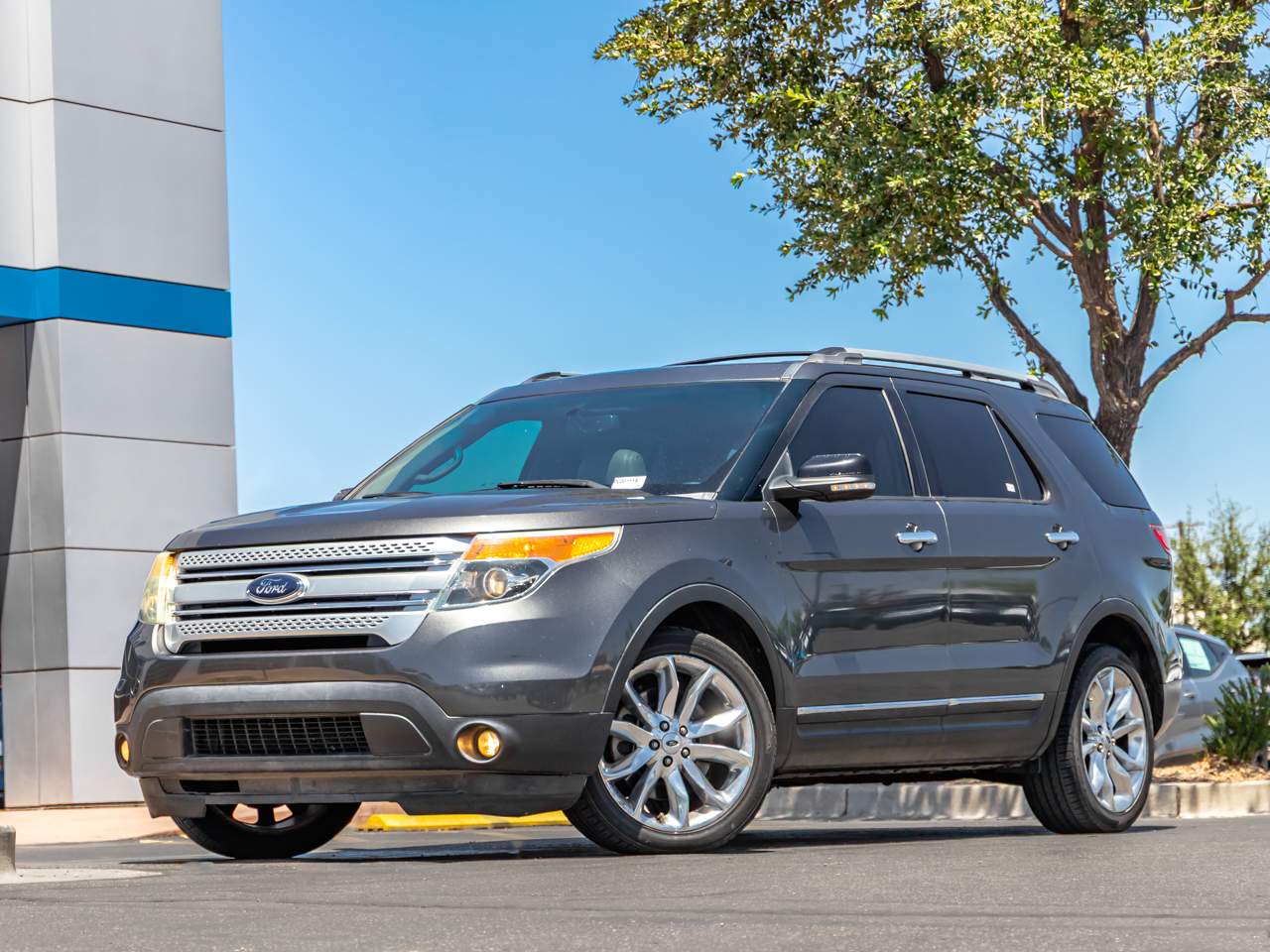 2015 Ford Explorer XLT's photo