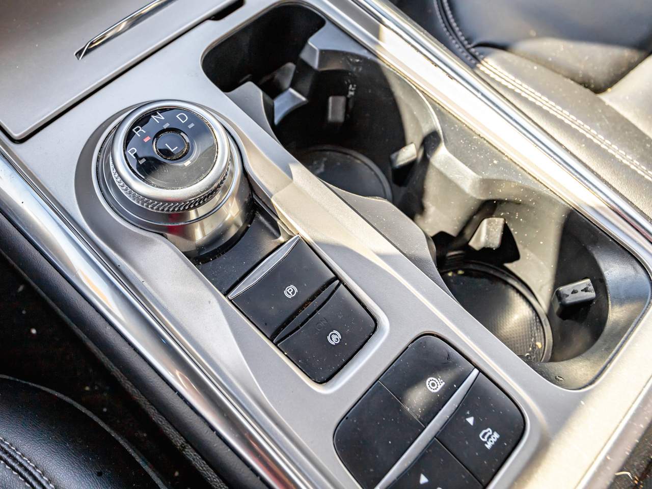 2023 Ford Explorer XLT - Photo 16