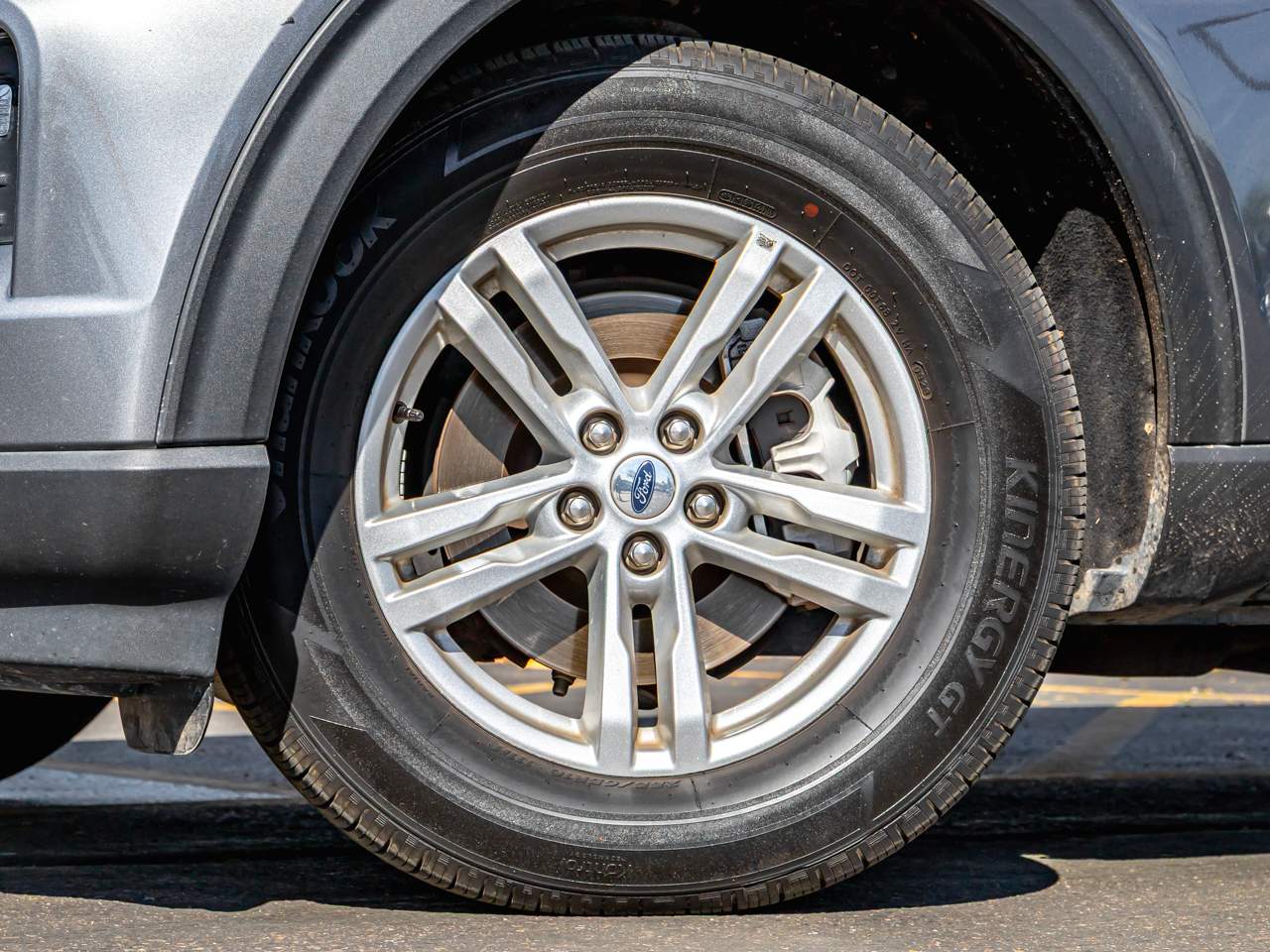 2023 Ford Explorer XLT - Photo 6