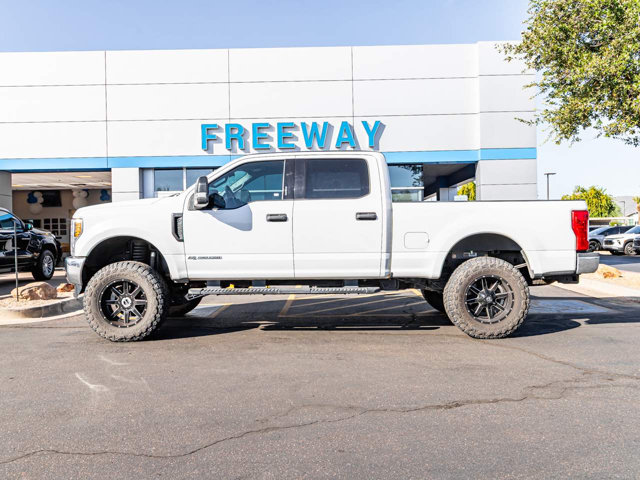 2019 Ford F-250 Super Duty XLT Crew Cab