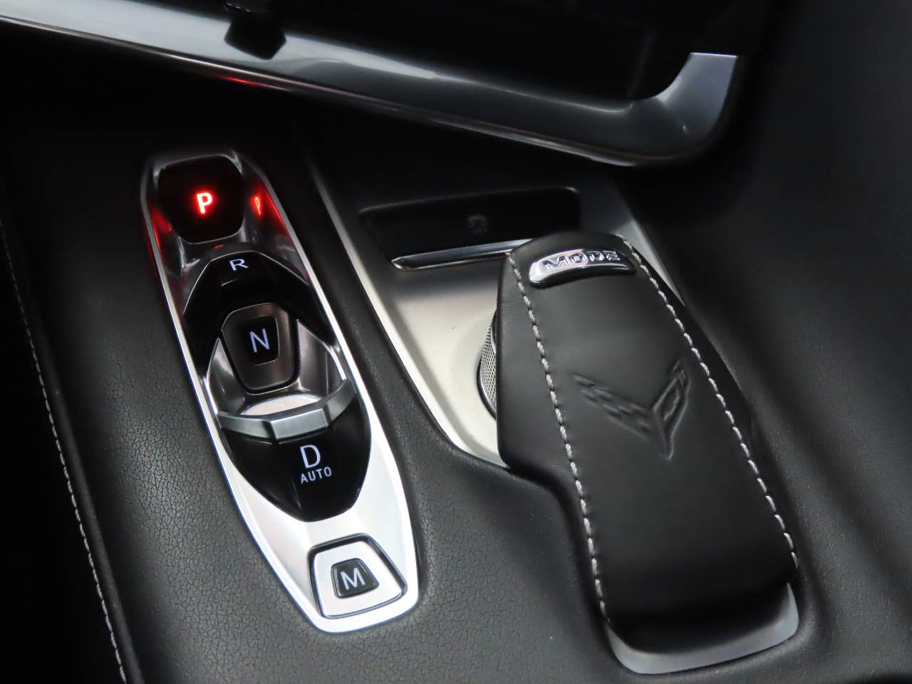 2020 Chevrolet Corvette 1LT - Photo 13