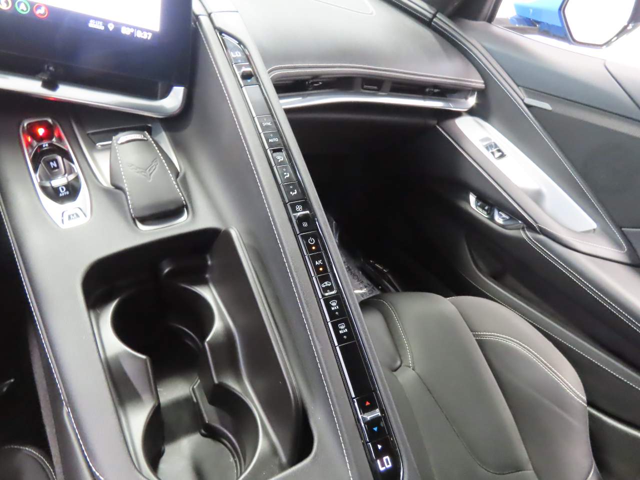 2020 Chevrolet Corvette 1LT - Photo 14