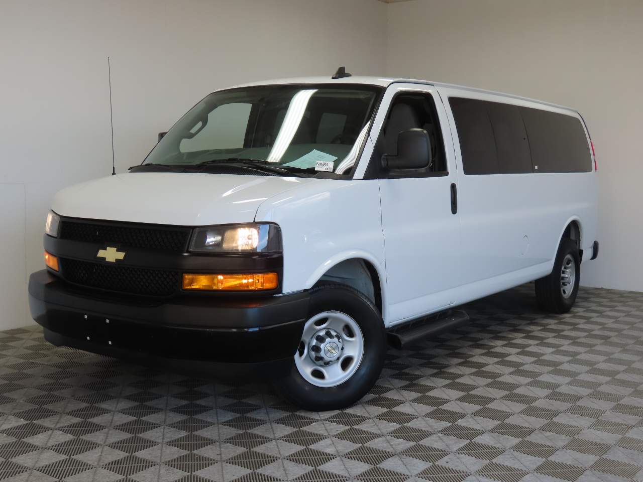 2023 Chevrolet Express LS 3500
