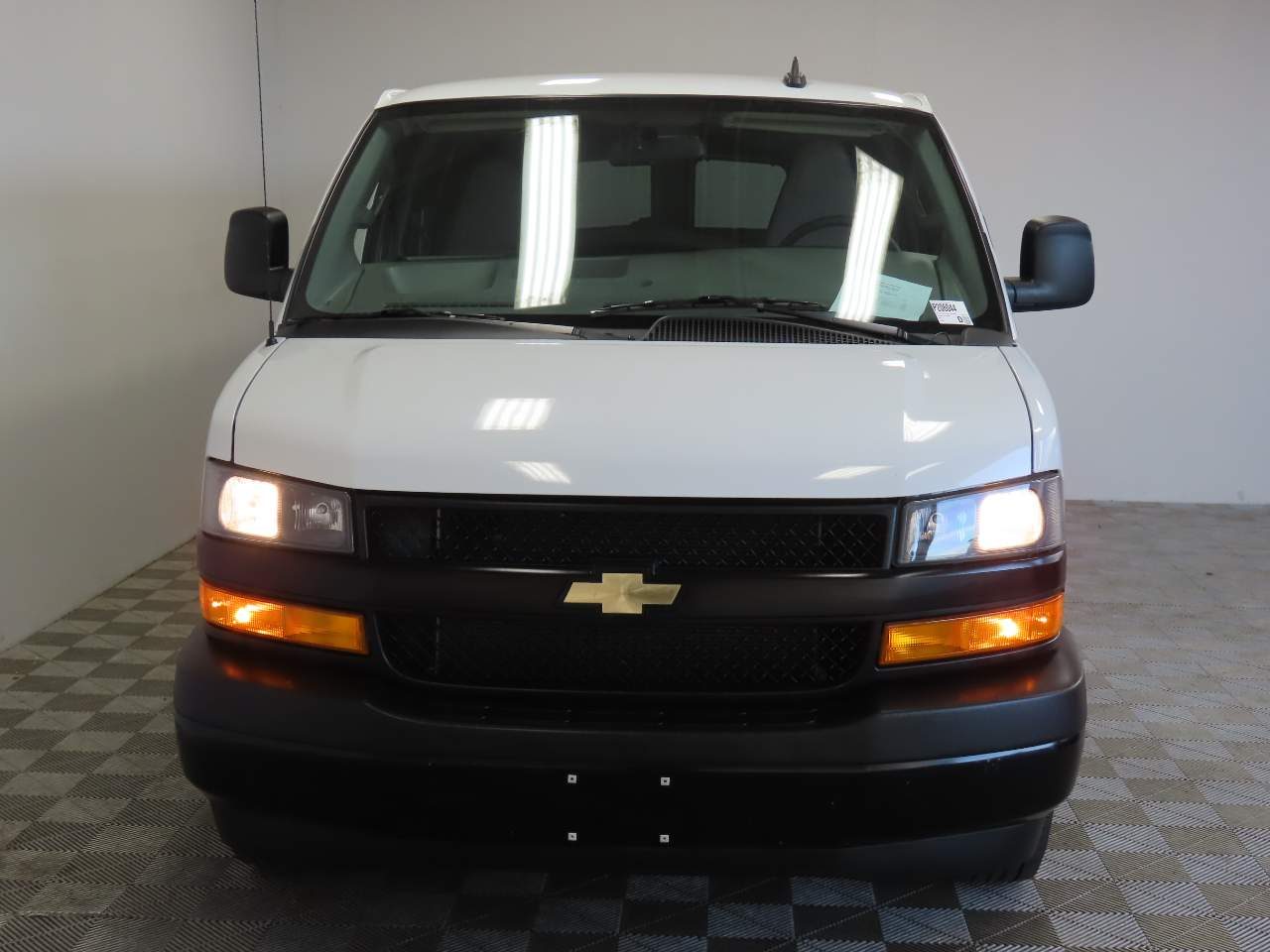 2023 Chevrolet Express LS 3500