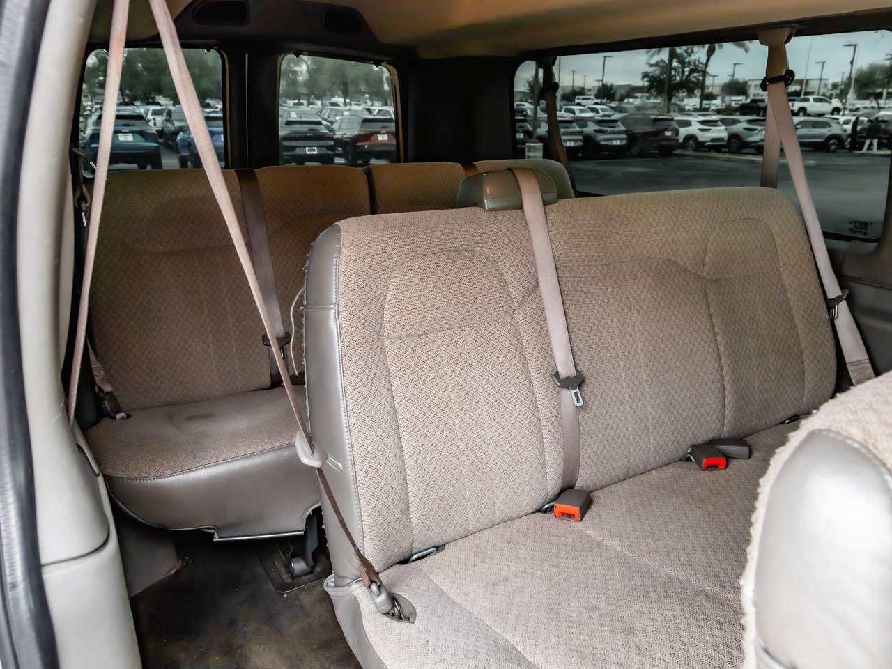 2019 Chevrolet Express LT 3500 photo 2