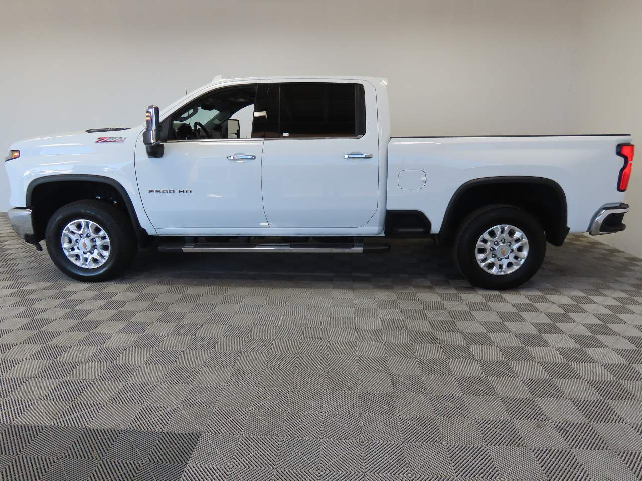 2025 Chevrolet Silverado 2500HD LTZ - Photo 7
