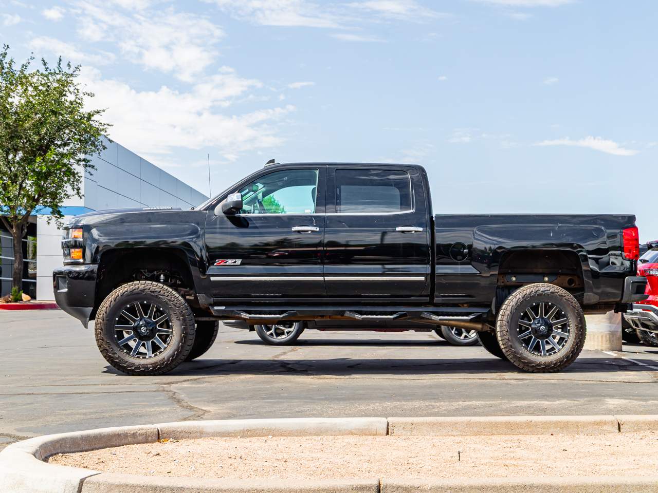 2019 Chevrolet Silverado 2500HD LTZ photo 2