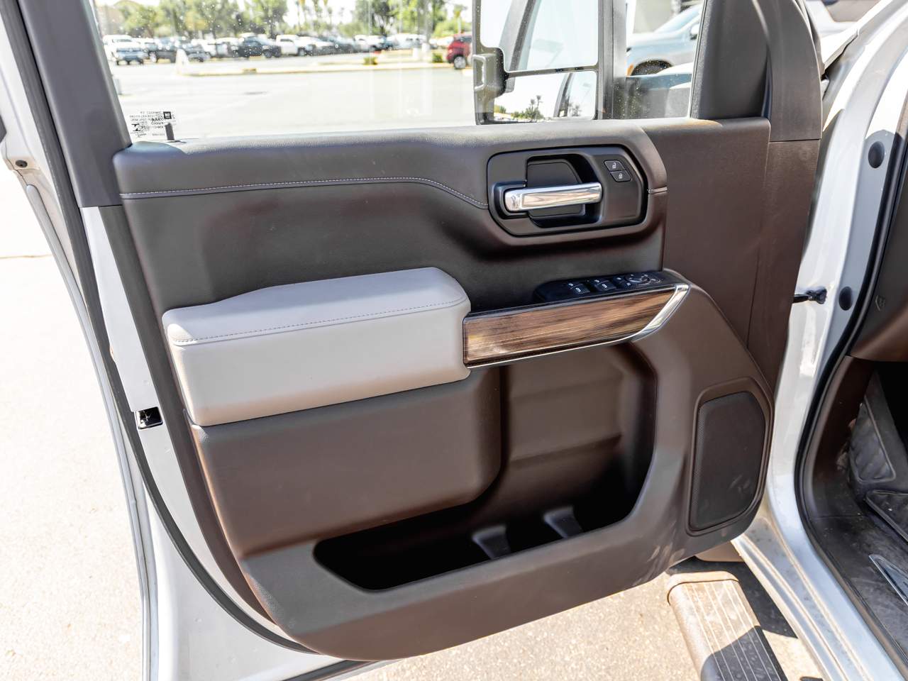 2021 Chevrolet Silverado 2500HD LT - Photo 9