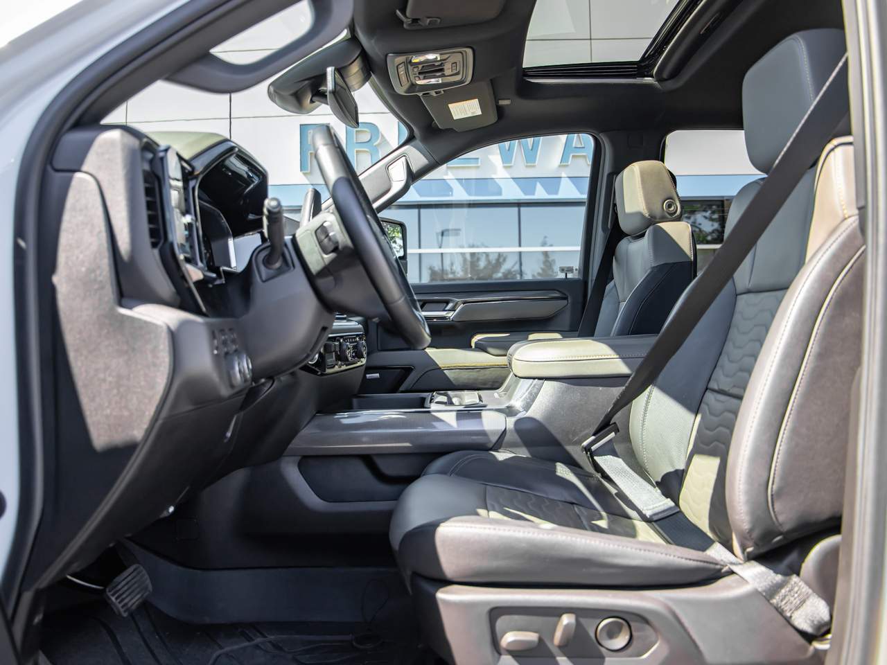 2024 Chevrolet Silverado 2500HD ZR2 - Photo 30