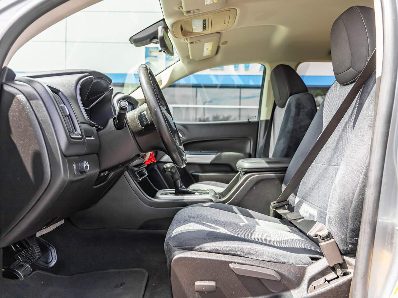 2020 Chevrolet Colorado LT - Photo 7