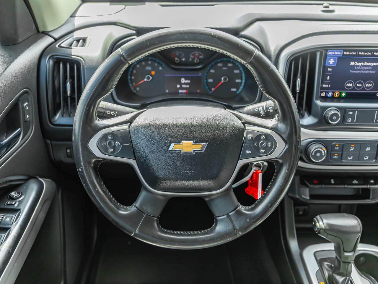 2020 Chevrolet Colorado LT - Photo 12