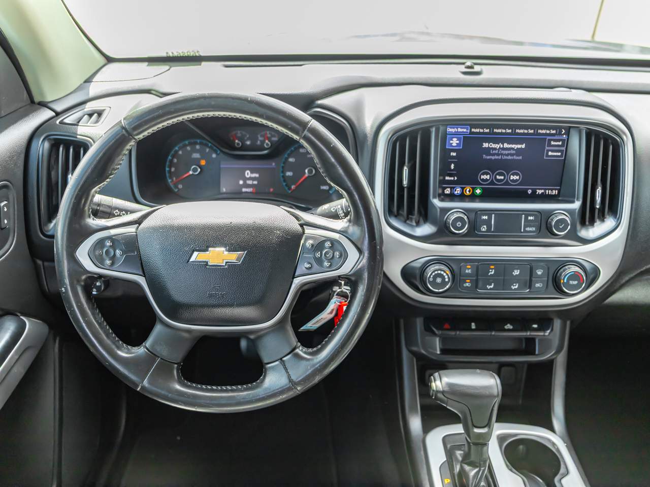 2020 Chevrolet Colorado LT - Photo 11