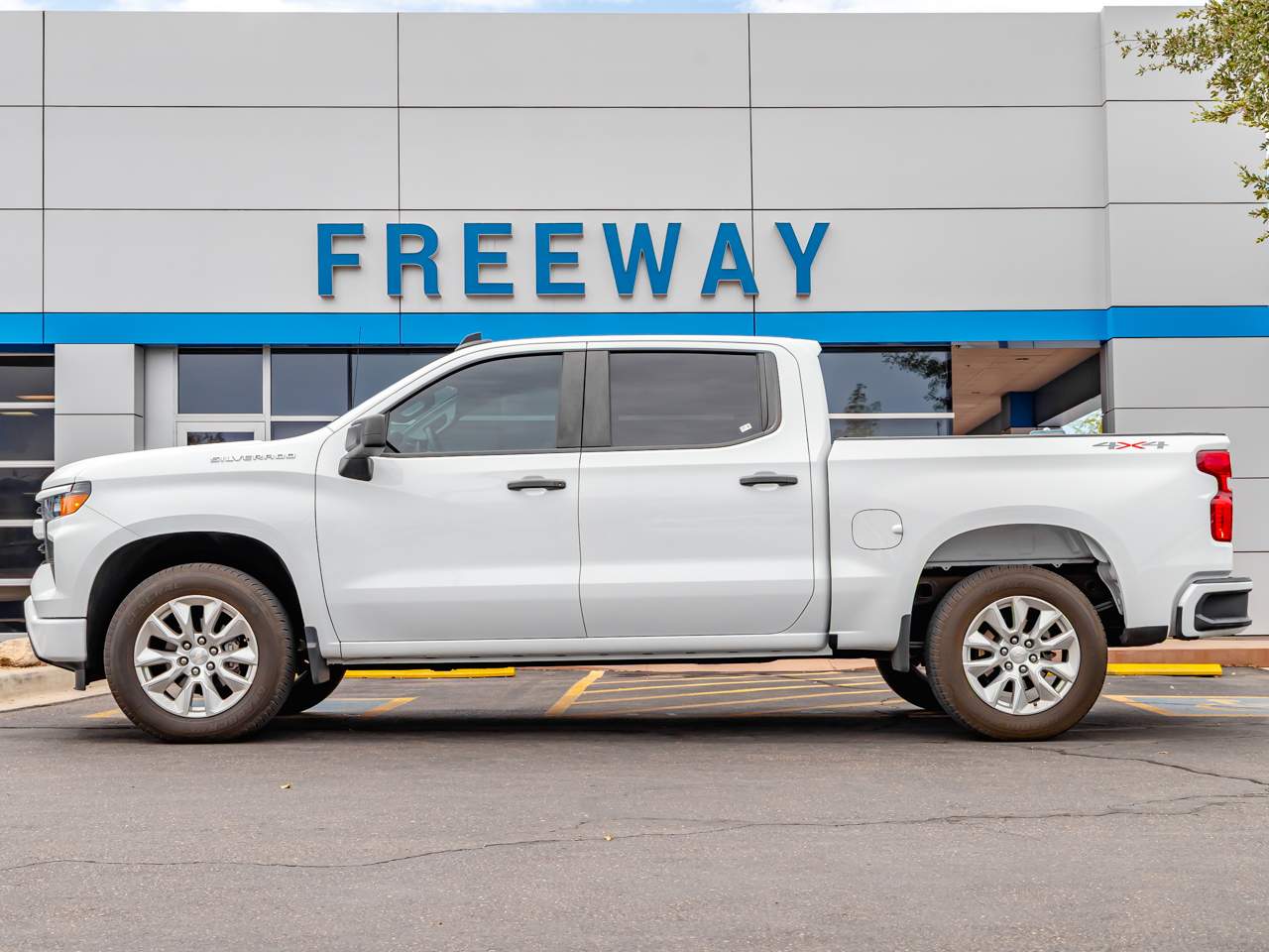 2024 Chevrolet Silverado 1500 Custom Crew Cab