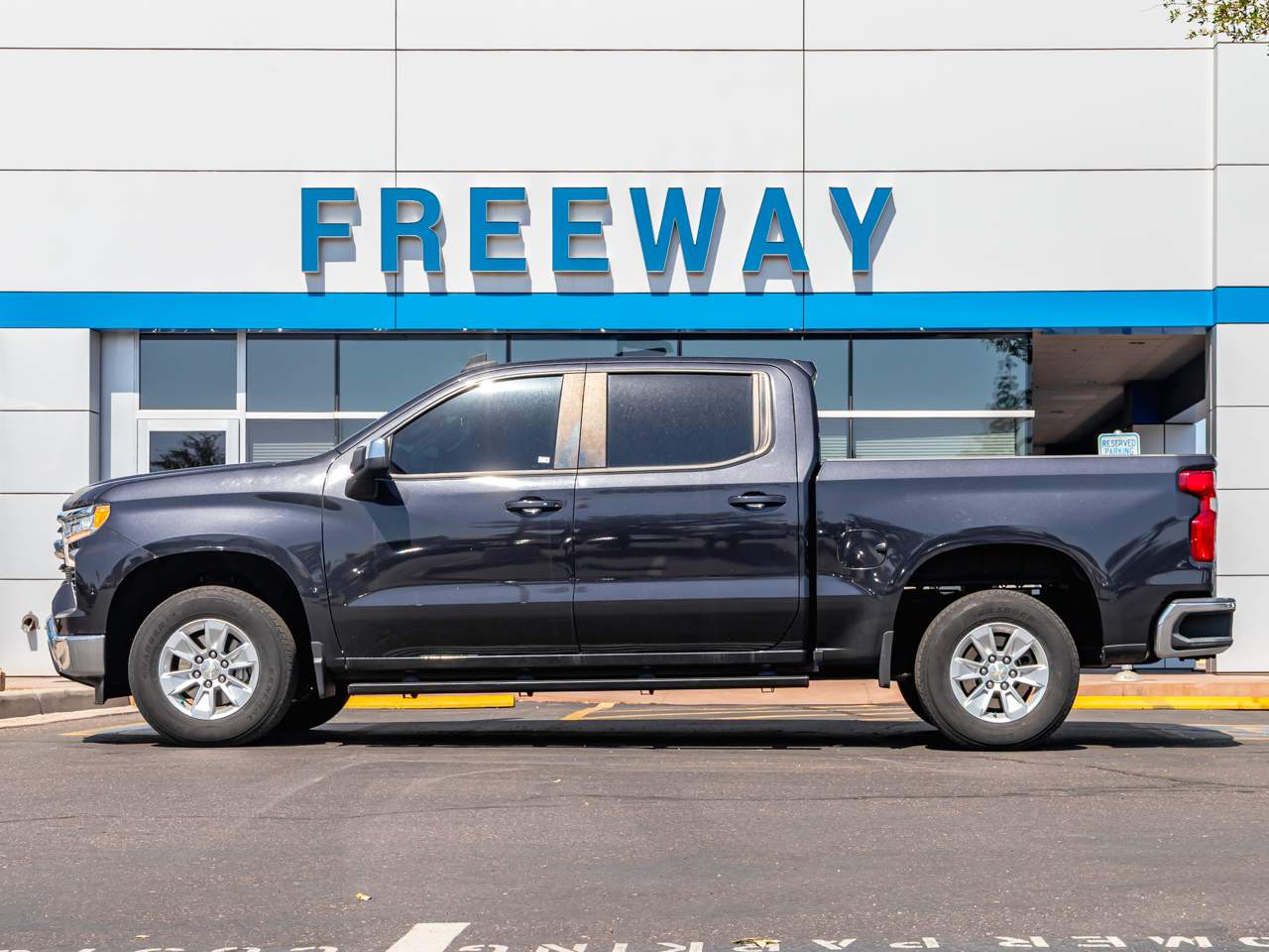 2022 Chevrolet Silverado 1500 LT Crew Cab