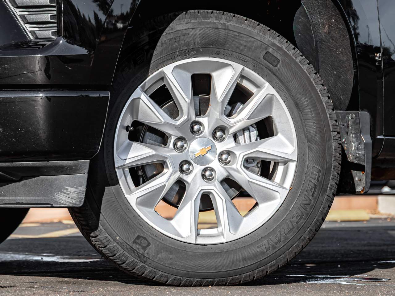 2025 Chevrolet Silverado 1500 Custom Crew Cab