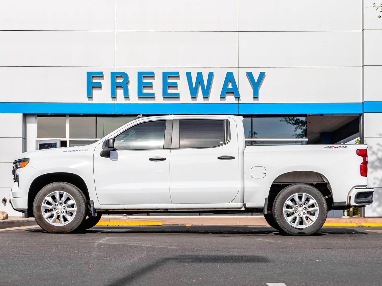2025 Chevrolet Silverado 1500 Custom Crew Cab