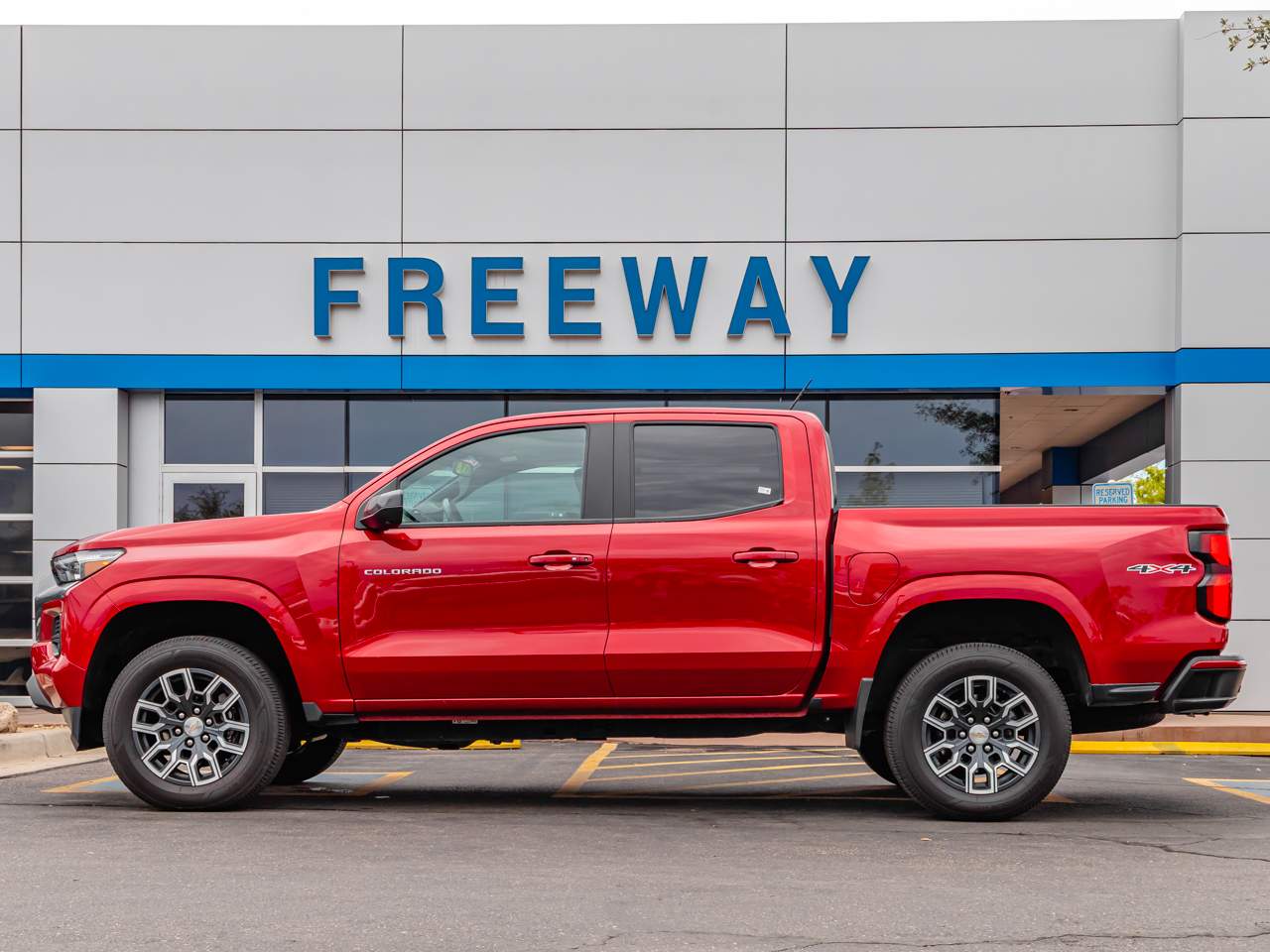 2023 Chevrolet Colorado LT Crew Cab