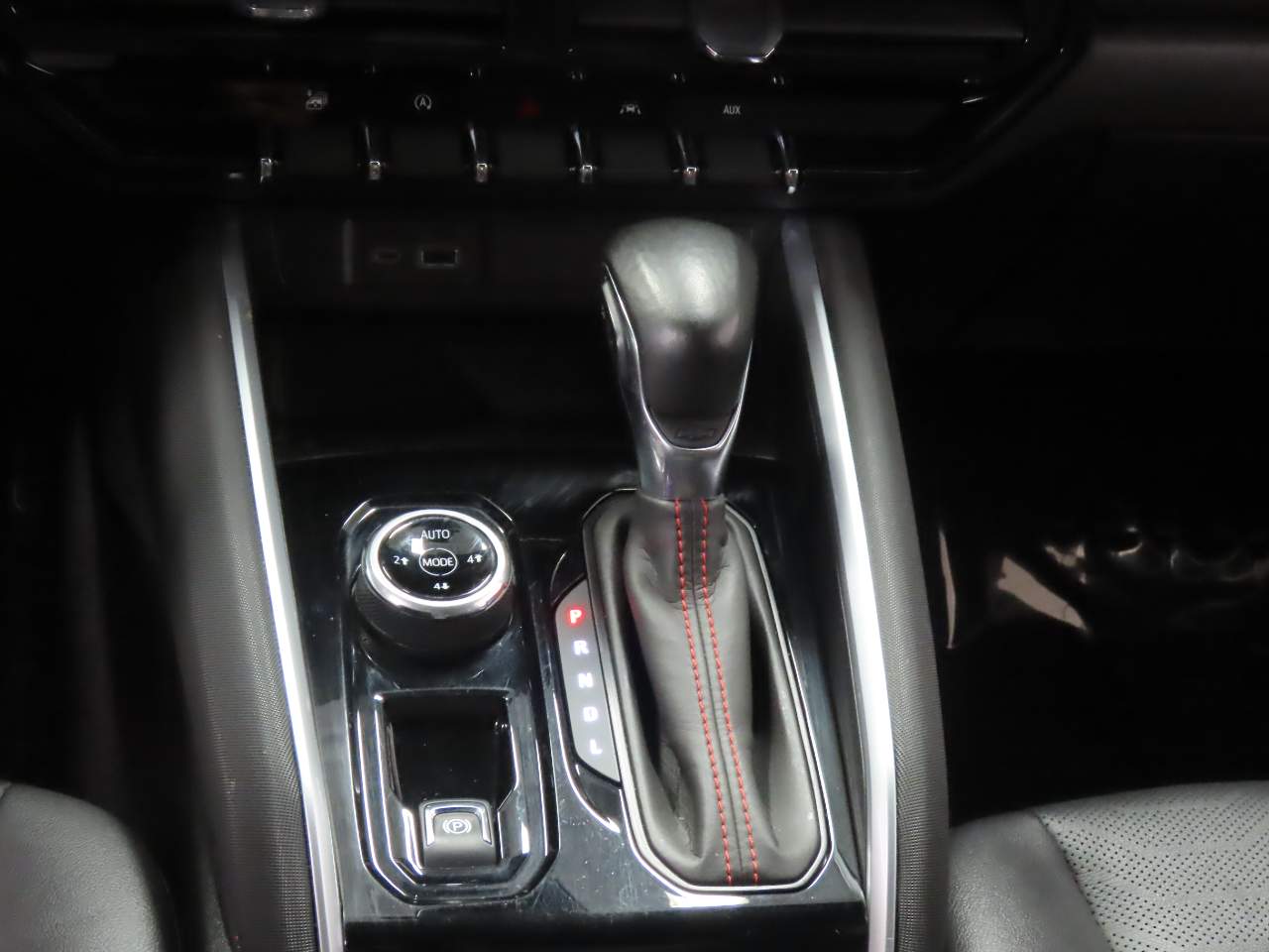 2023 Chevrolet Colorado Z71 - Photo 12